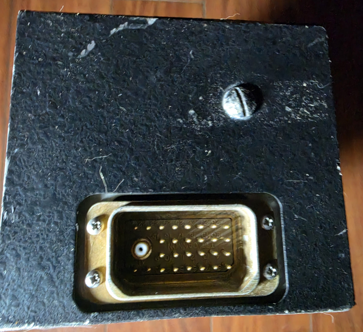 VHF 20 -