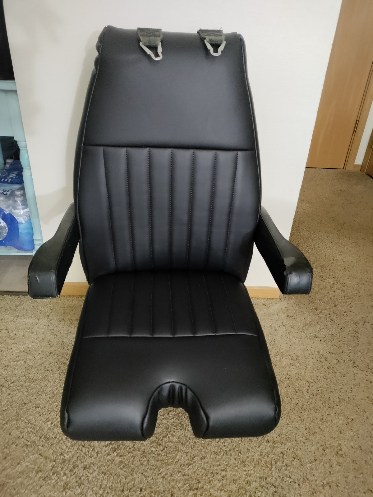 PILOT SEAT
