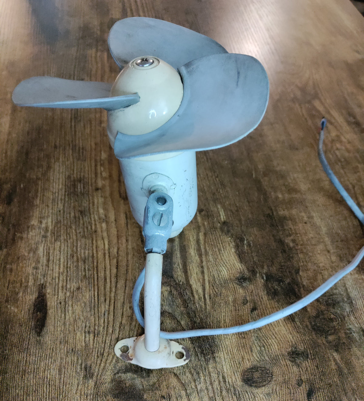 COCKPIT FAN