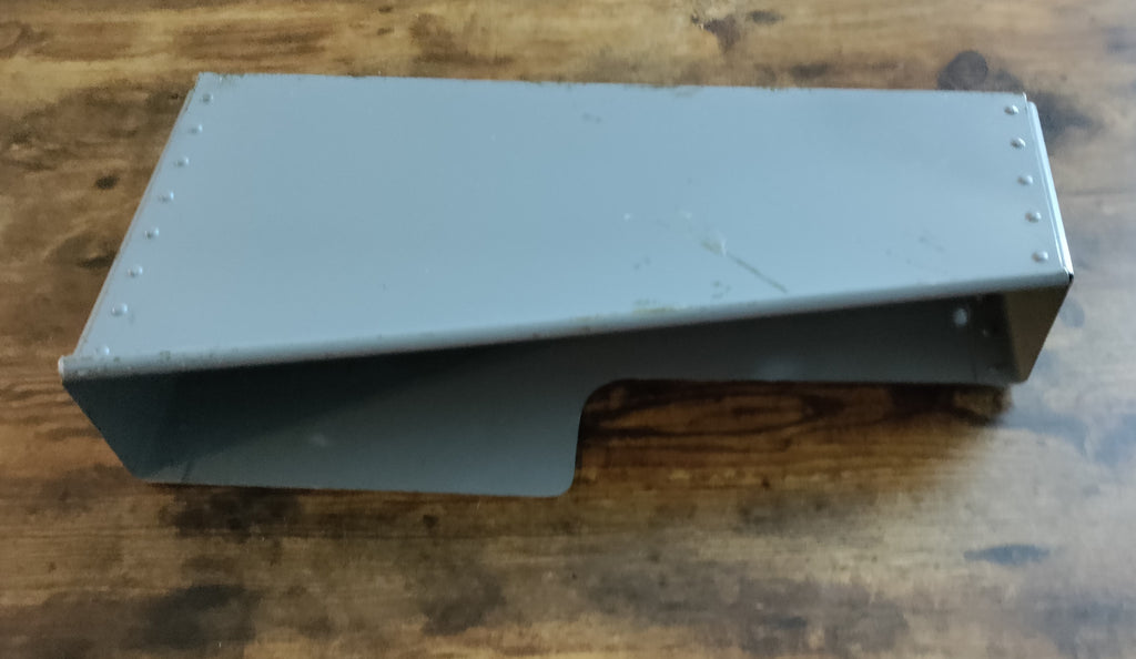 TRAY