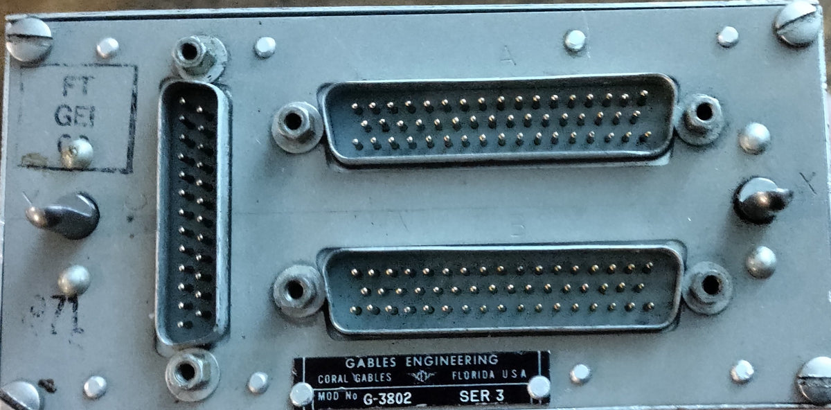 RADIO -NAV & COMM CONTROLLER - MOD   G-3802